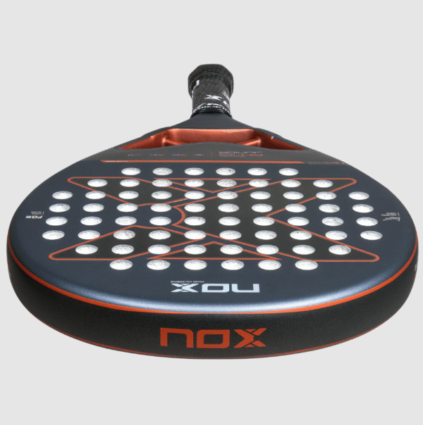 AT10 GENIUS JR by Agustín Tapia